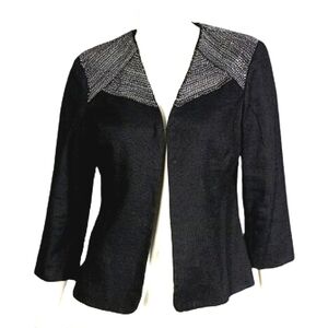 Chico's women's linen black 3/4 sleeve w/chain detail on shoulders size 2 (M)